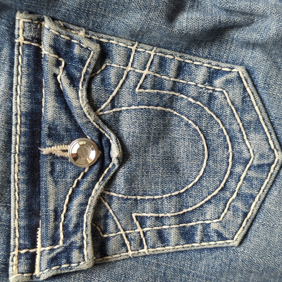 True religion light wash rhinestone straight jeans size 25 - Picture 10 of 13
